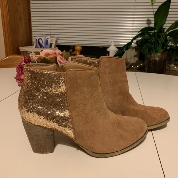 Glitter Embellished Heel Booties Sz 8 - Picture 1 of 12
